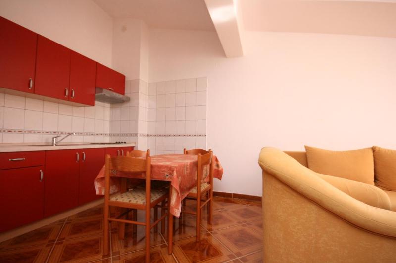 Apartments and rooms by the sea Pag - 6311 - image 3