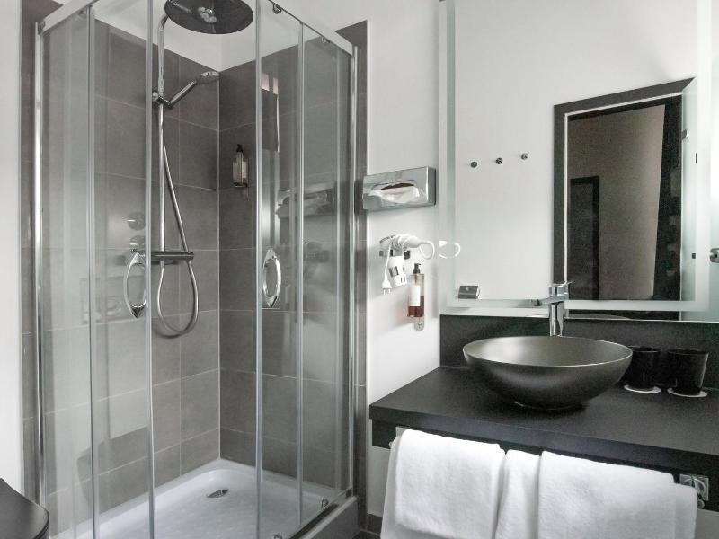 Single Room image 3