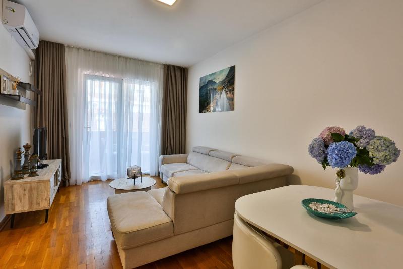 Montesun Centar Apartments - image 7