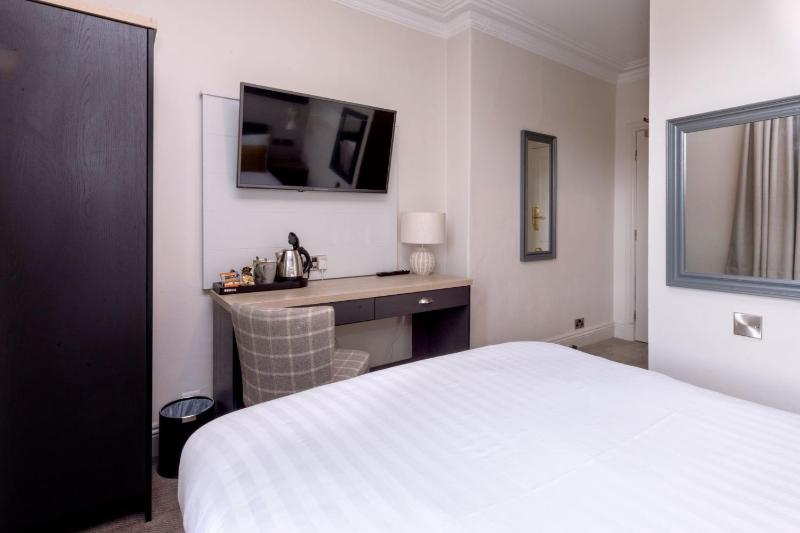 Cosy Double Room image 4