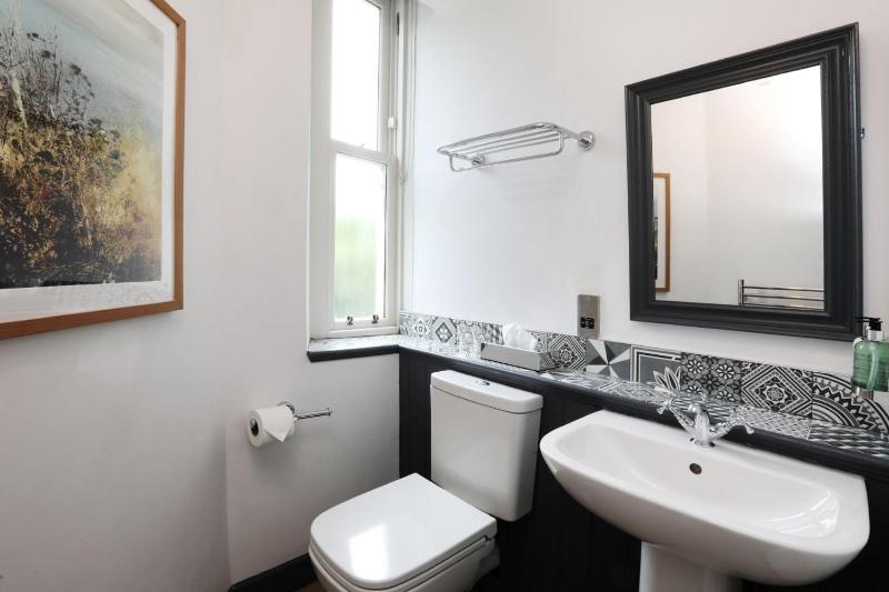 Standard Double Room image 2