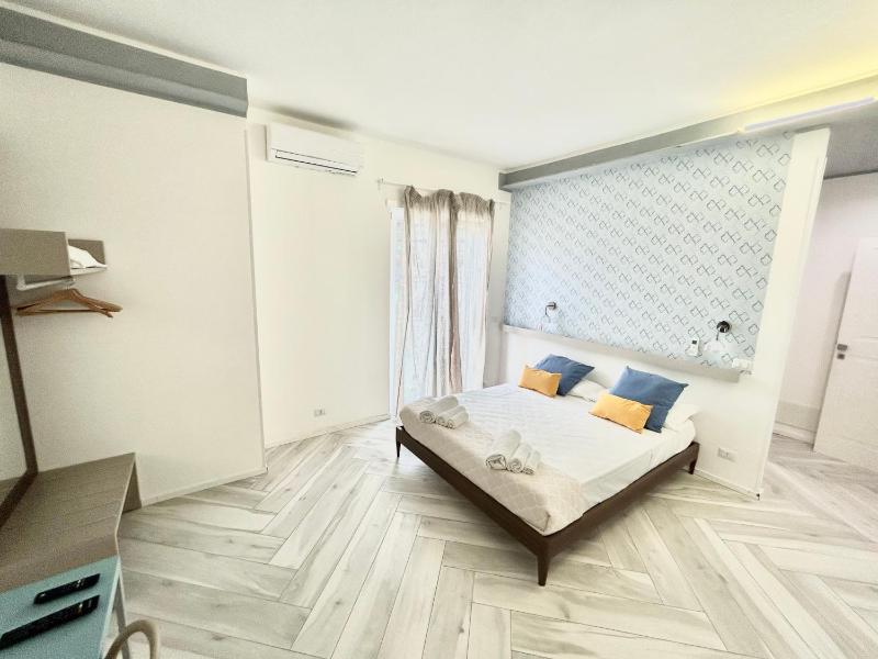 Luisella - UN LETTO IDEALE - image 37