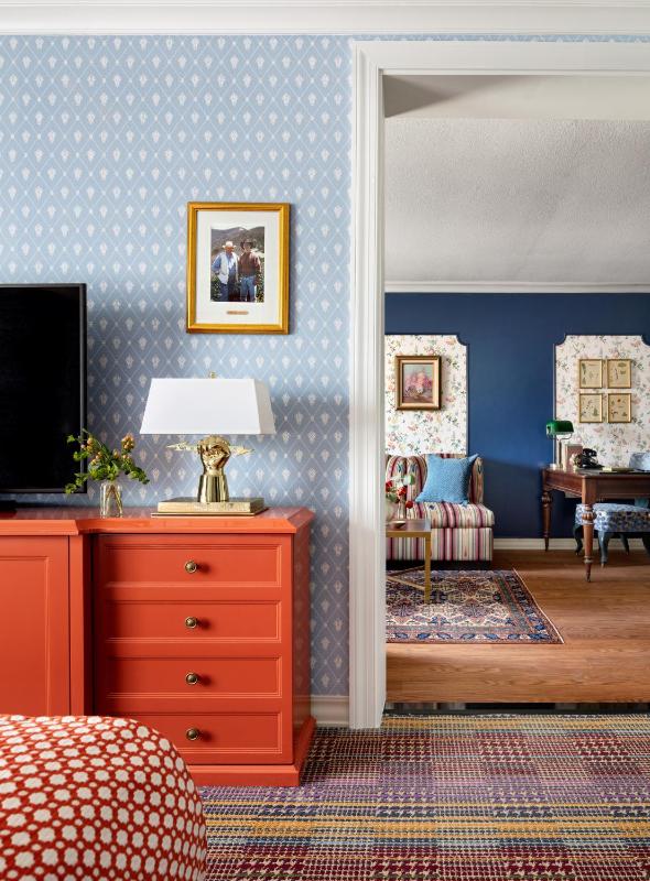 Graduate Queen Queen Suite ADA