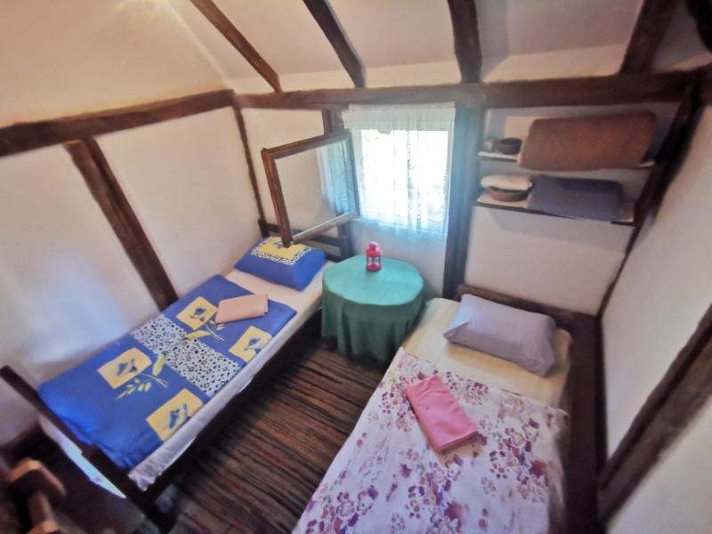 Deluxe Bungalow image 2