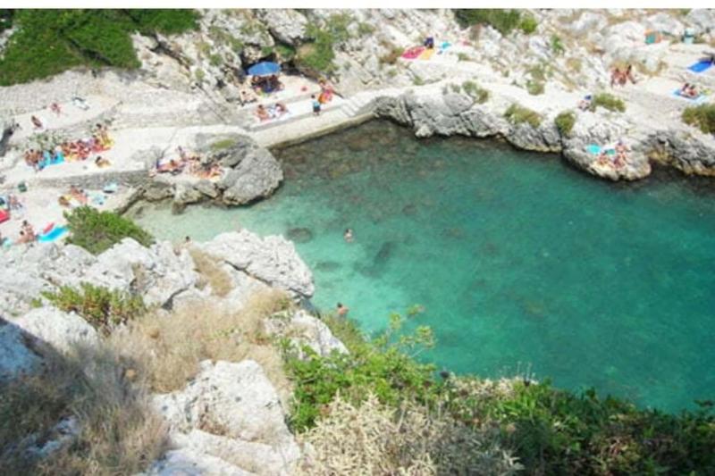 Salento_Cala Acquaviva a Marina di Marittima (LE) Images