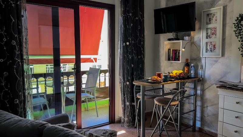 One-Bedroom Apartment with Balcony (2 Adults) image 1