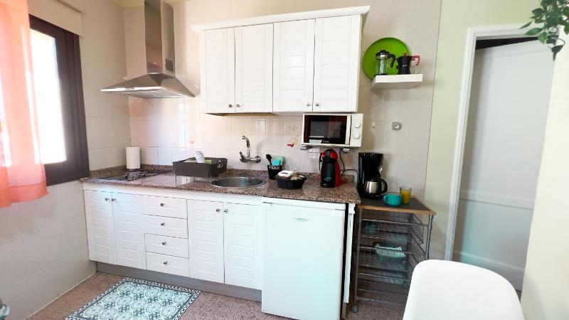 One-Bedroom Apartment with Balcony (2-3 Adults) image 1