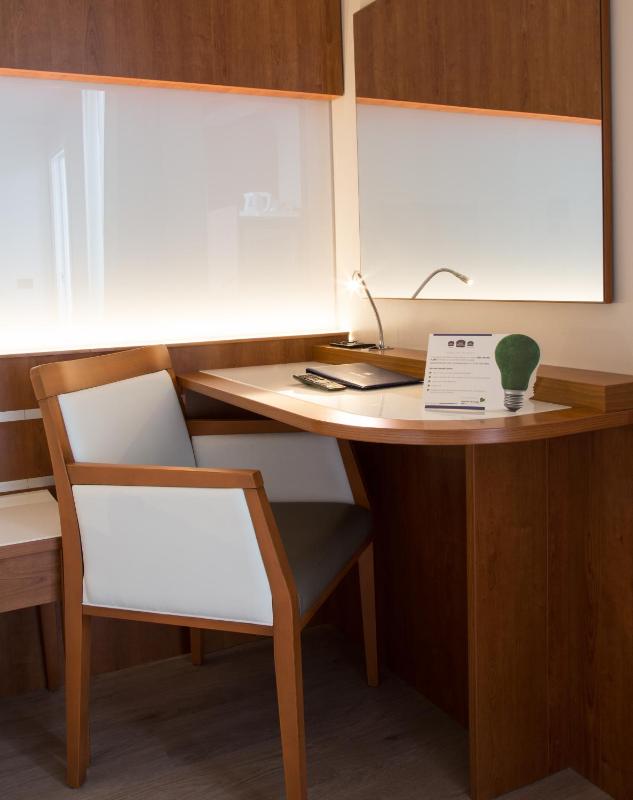 Junior Suite image 3