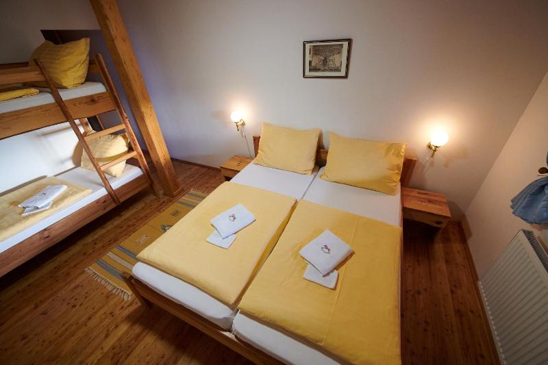 Quadruple Room image 2