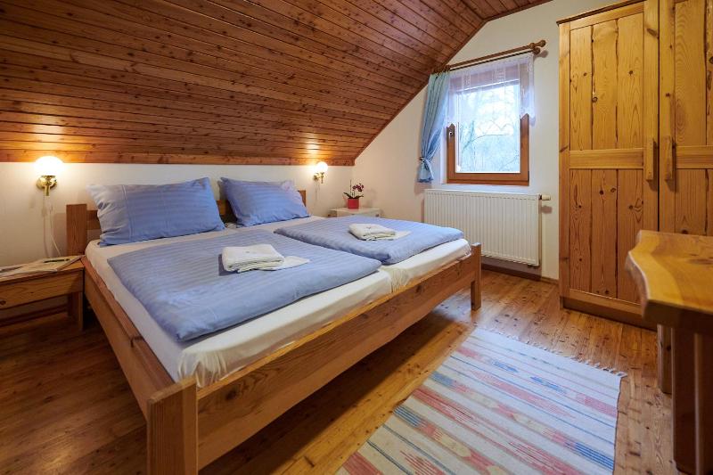 Double or Twin Room image 3