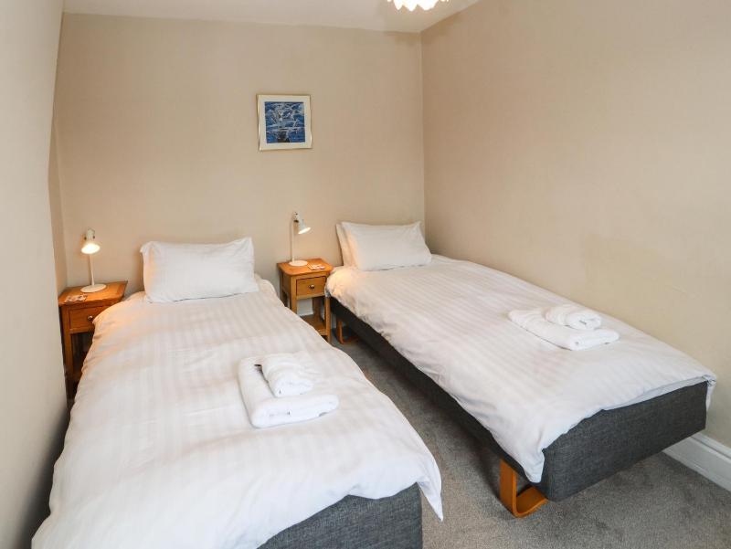 Bay Tree Cottage - image 18