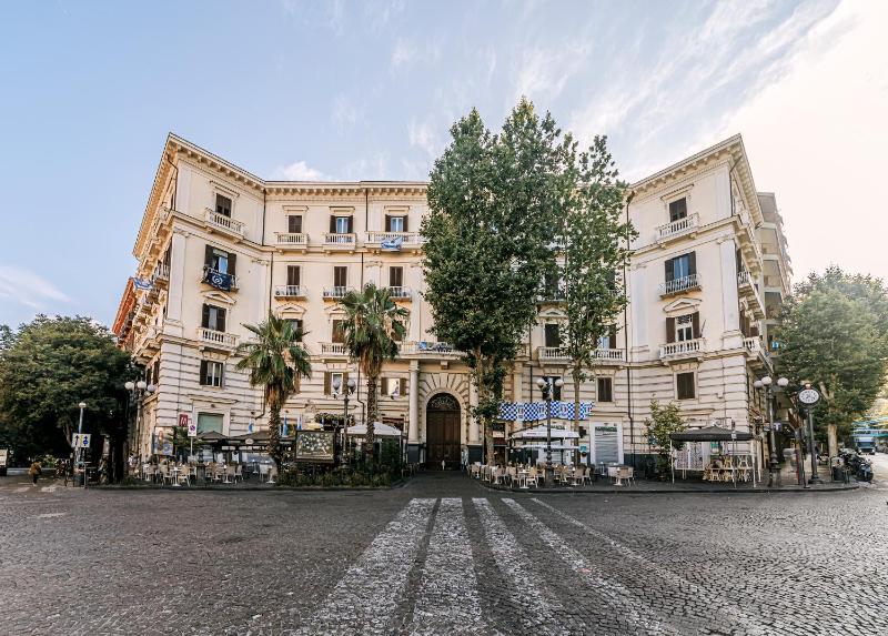 Gentile Suite & Spa Vomero - image 14