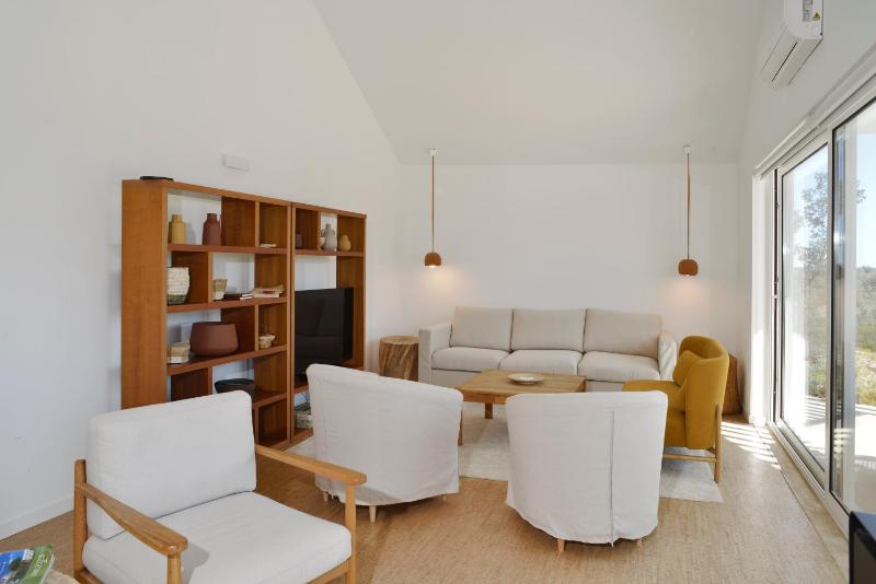 Three-Bedroom Villa image 4