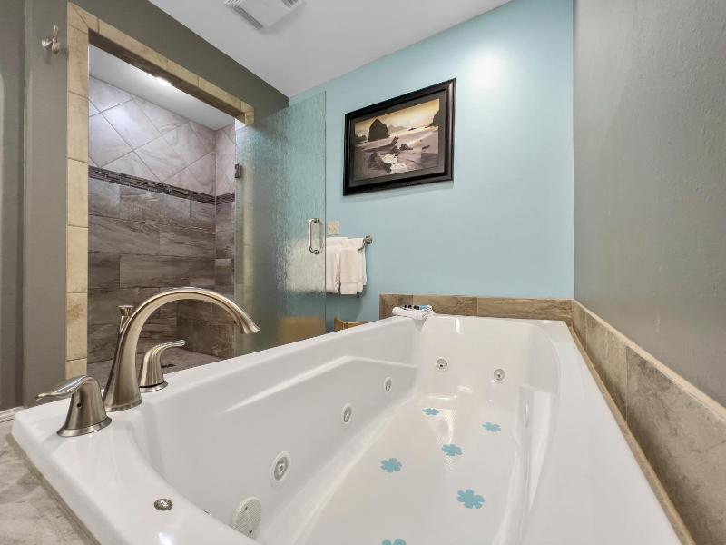 Presidential Suite - Non-Smoking image 3