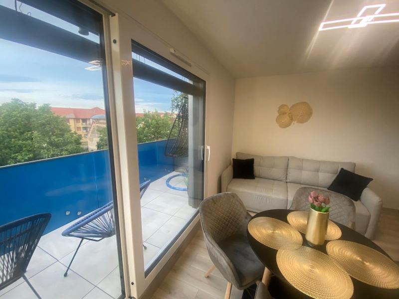 Lake View Penthouse - image 10