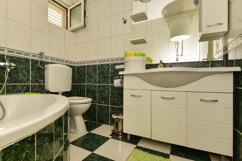 Apartments Bernarda - image 34