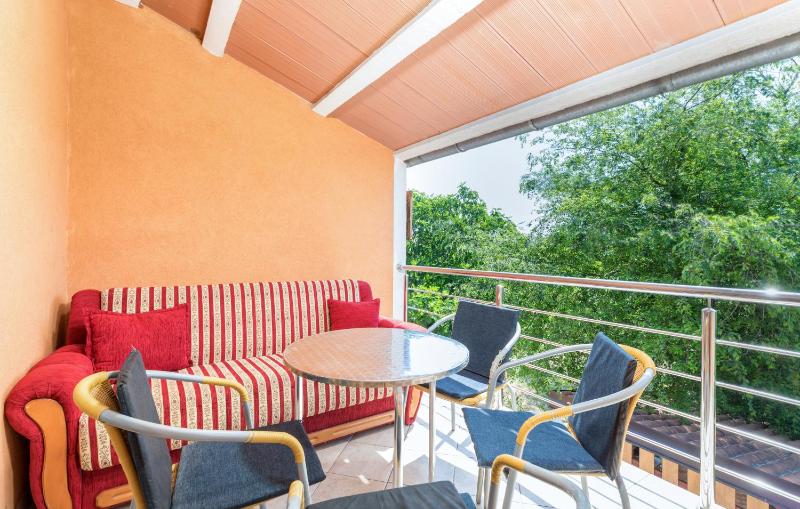 One-Bedroom Apartment with Terrace image 2