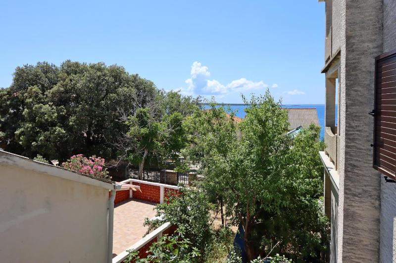 Studio with Balcony and Sea View image 2