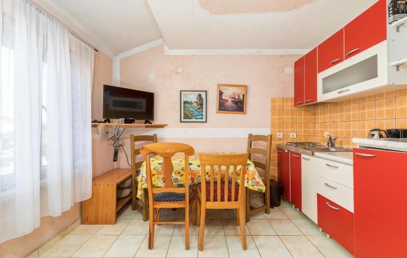 One-Bedroom Apartment with Balcony image 4
