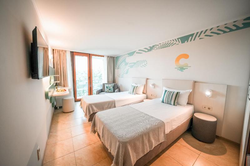 Double Room - Main Building with Free Aquapark Access image 3