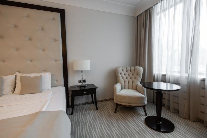 Double Room image 3