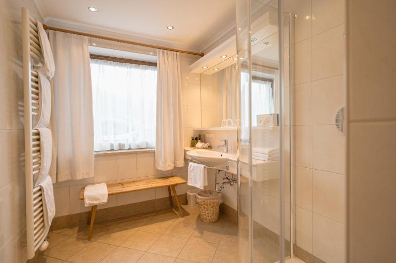 Two-Bedroom Apartment with Balcony image 3