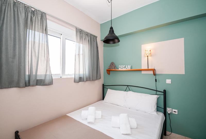 One-Bedroom Apartment image 1