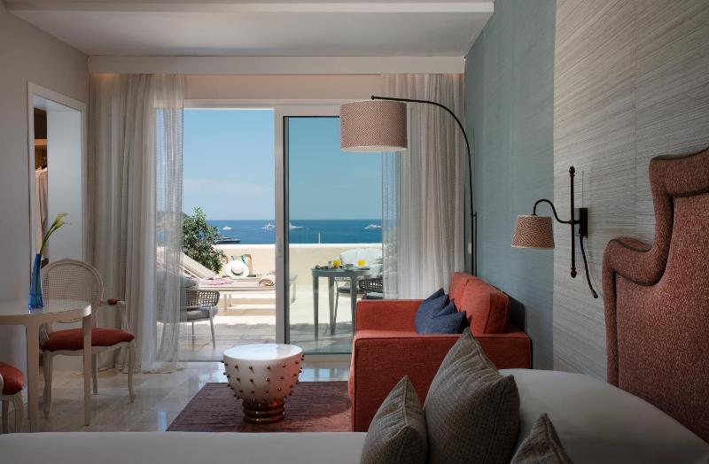 Premium Deluxe Double or Twin Room image 1