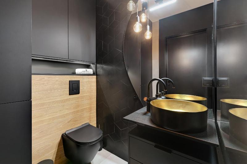 Plac Unii Gdynia Central by Lion Apartments - image 28