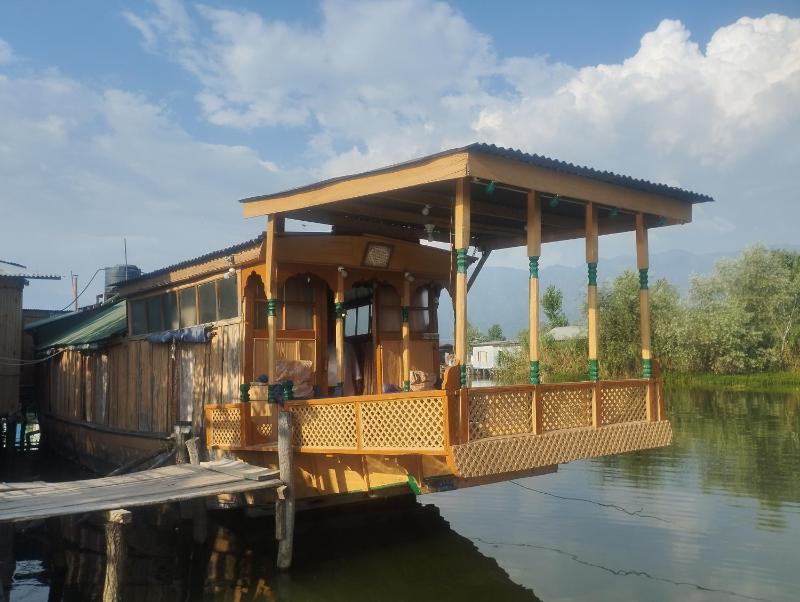 Pana 4 Boat House - image 10