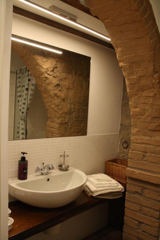 Double or Twin Room image 4