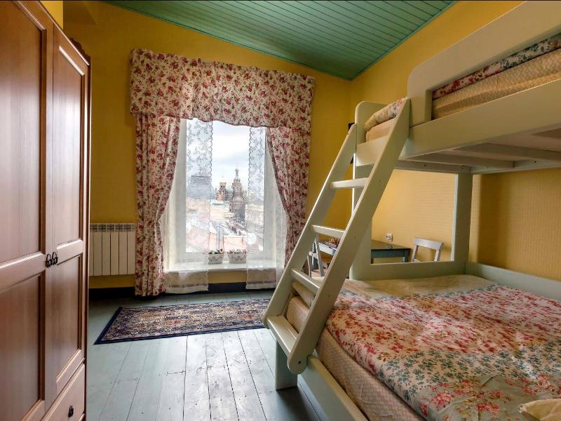 Standard Double or Twin Room with View image 3