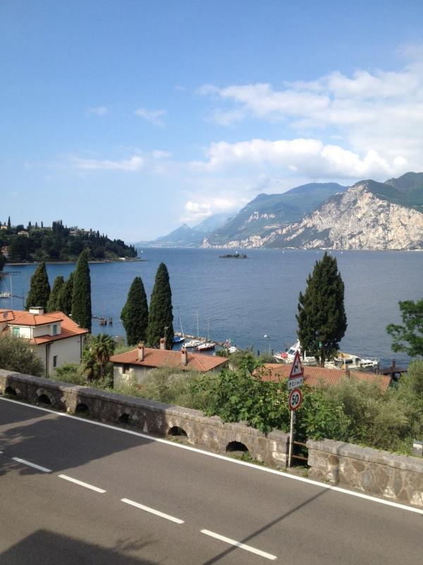 Double or Twin Room with Lake View image 3