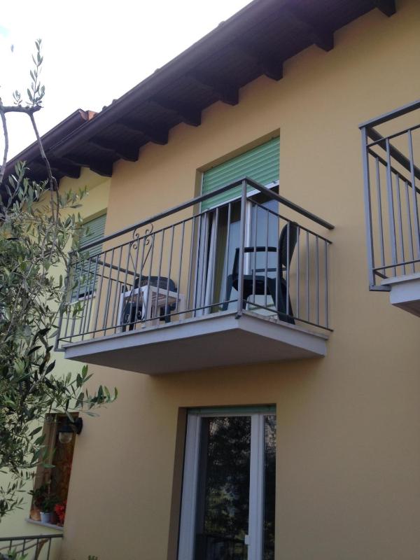 Double or Twin Room with Lake View image 2