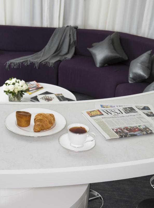 One-Bedroom King Suite Platinum image 4