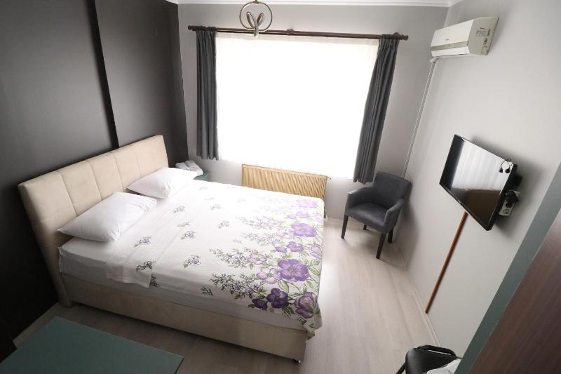 Standard Double Room image 1