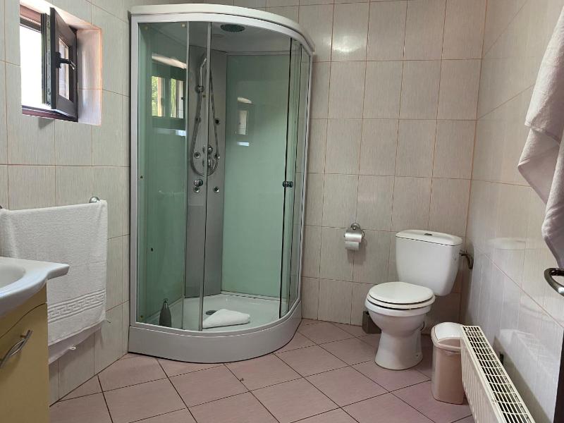 Family Room with Mountain View image 2