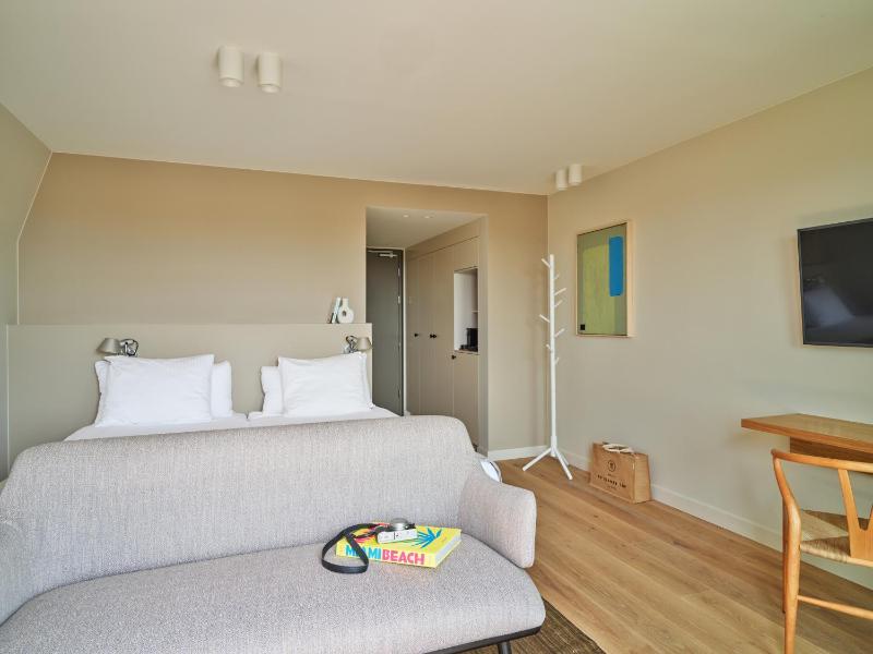 Cosy Landview image 1