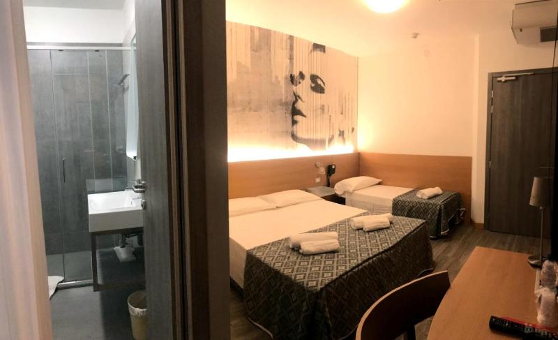 Triple Room image 1