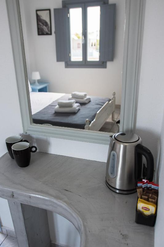 Standard Double Room image 3