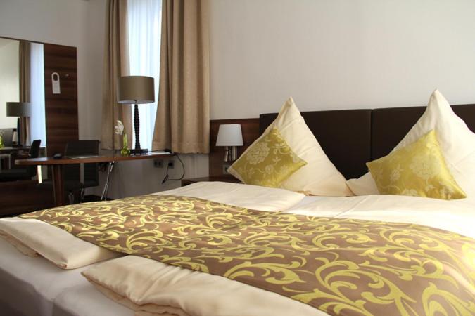 Superior Double Room image 1