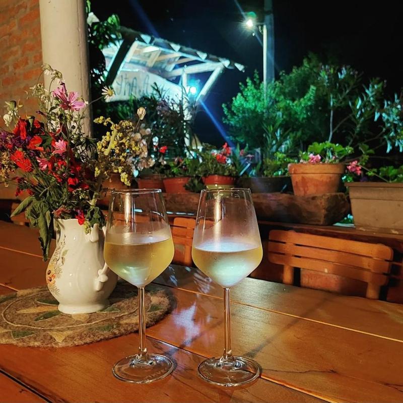 One-Bedroom Apartment image 2