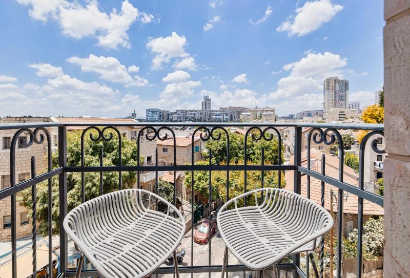 Villa Albi - Machne Yehuda Hotel - image 12