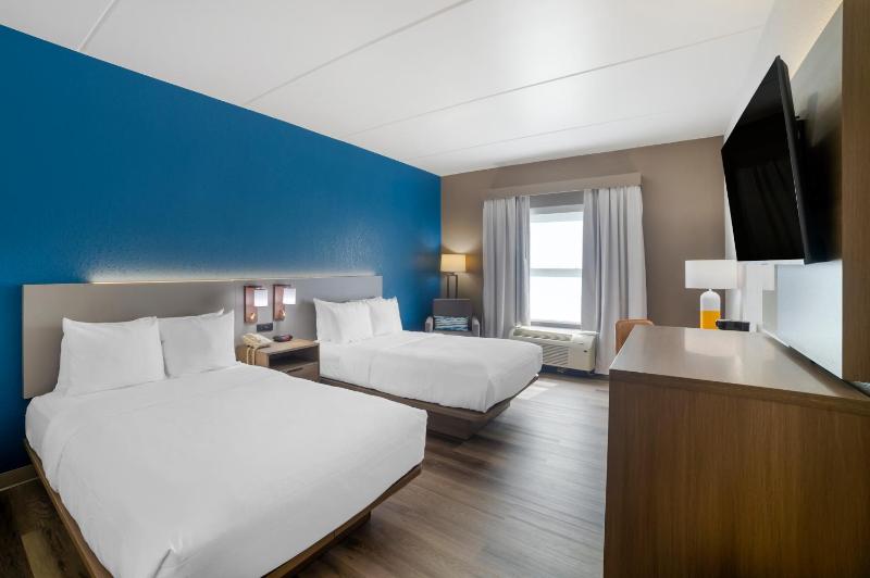 Double Room with Two Double Beds - Accessible/Non-Smoking image 1