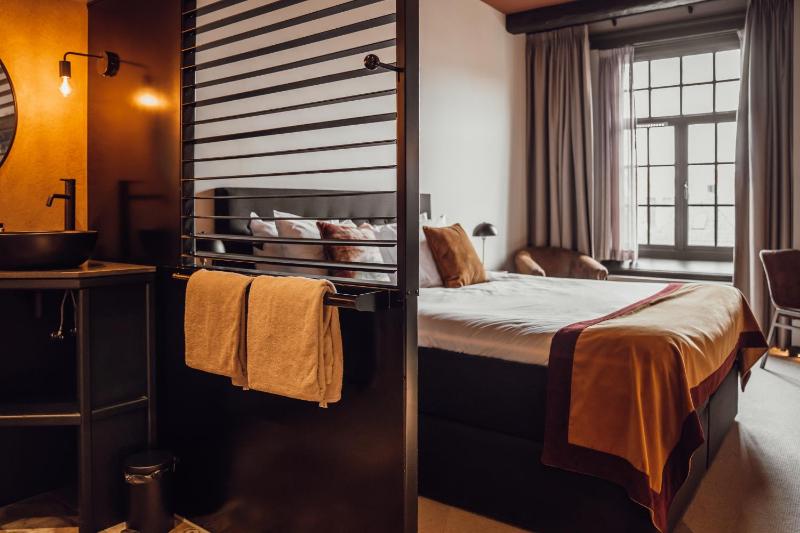 Standard Double or Twin Room image 1