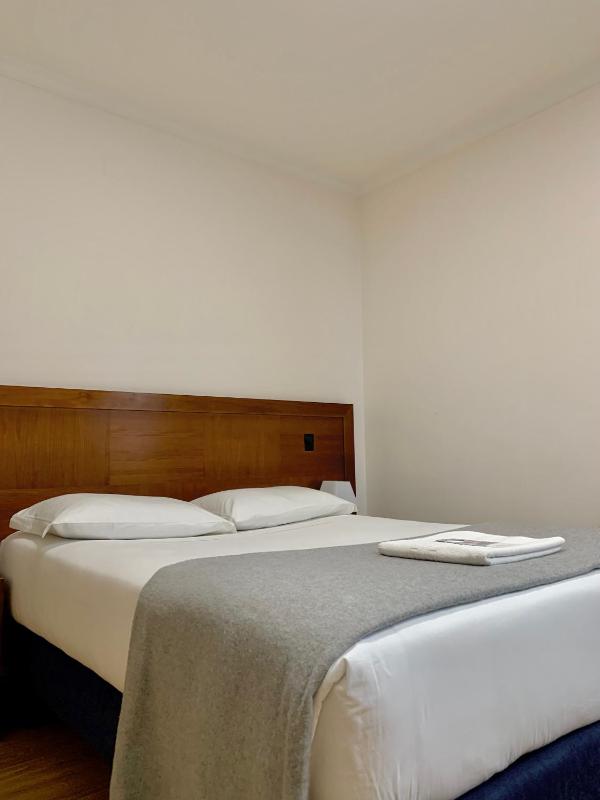 Superior Double Room image 1