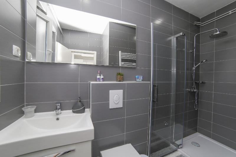 Apartment Lucija - image 6
