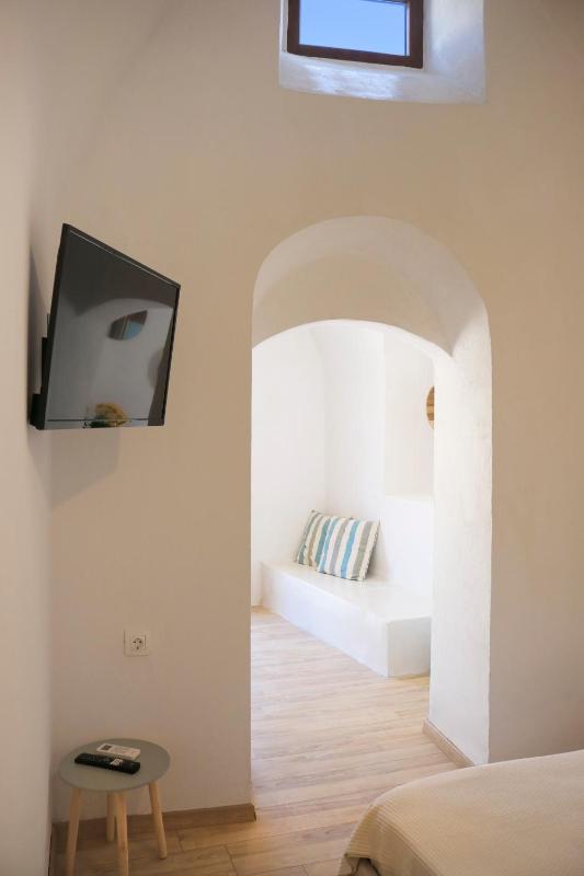 Standard Double Room image 1