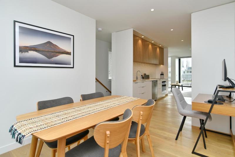 Worcester Terrace One - Christchurch Holiday Homes - image 31