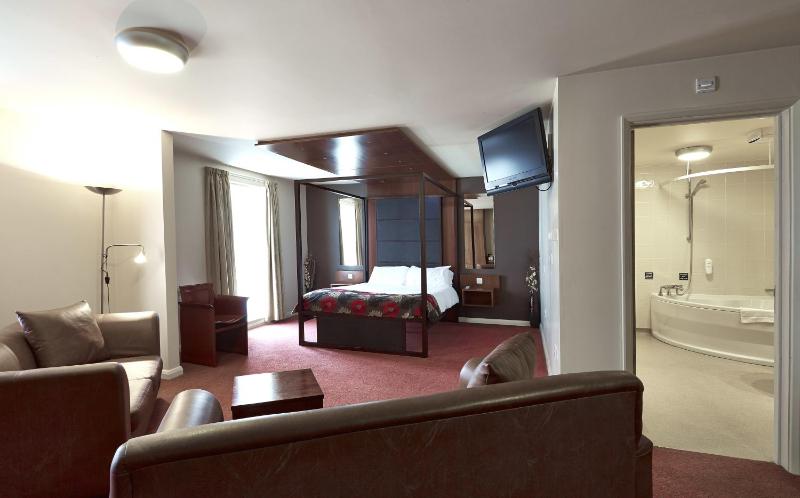 Executive Room image 3